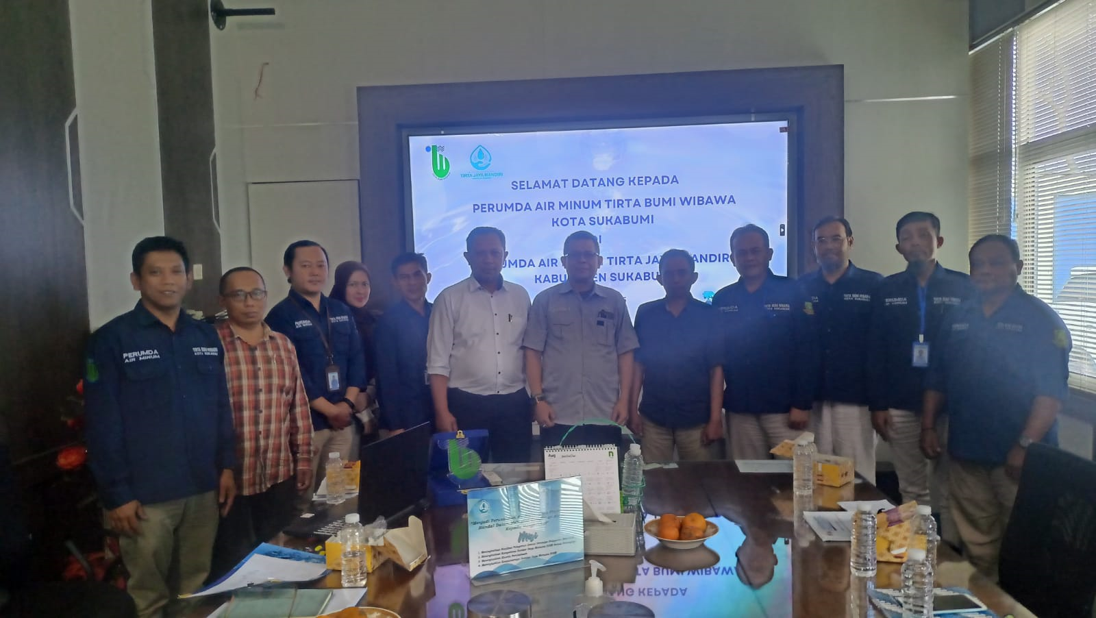Kegiatan Study Banding Perumda Air Minum Tirta Bumi Wibawa Kota Sukabumi Ke Perumda Air Minum Tirta Jaya Mandiri Kab. Sukabumi Terkait SAK ETAP-SAK EP 